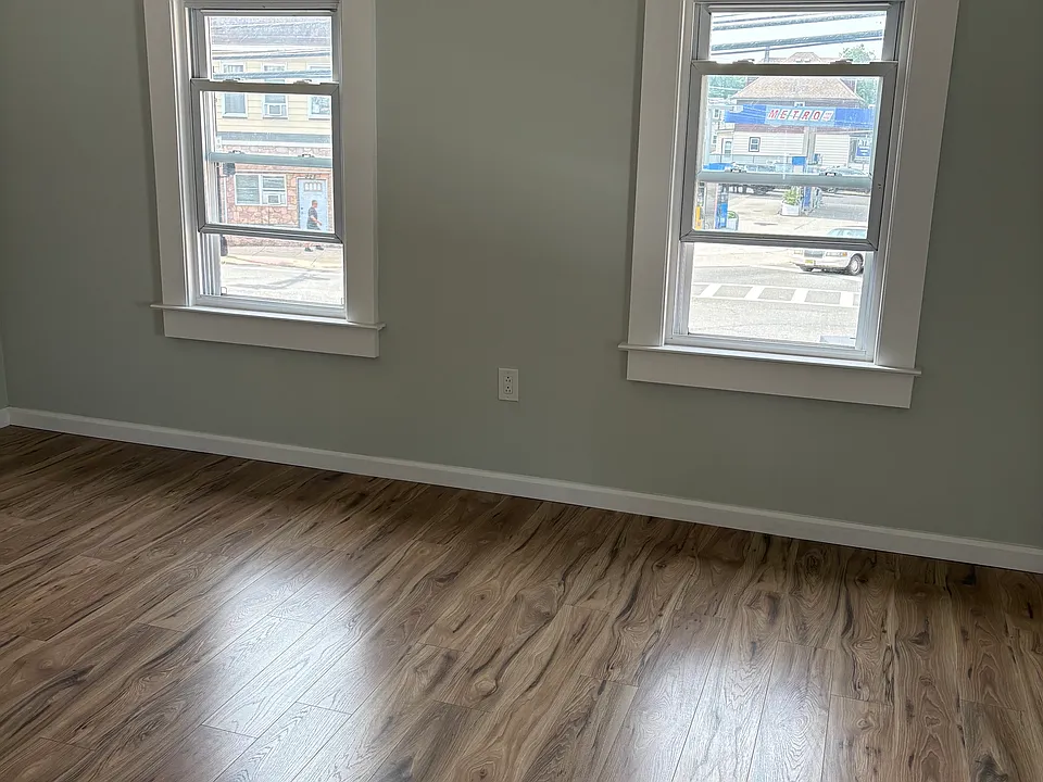 107 Union Ave