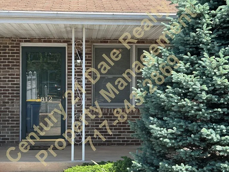 3812 Fox Chase Dr — Photo 2