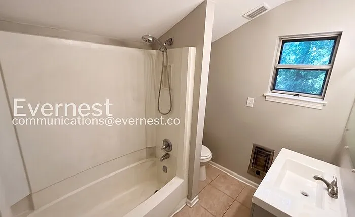 5008 Golfview Dr — Photo 8