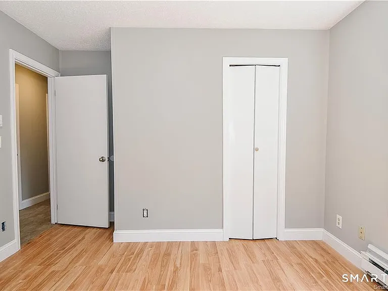 8 Circle Dr — Photo 12