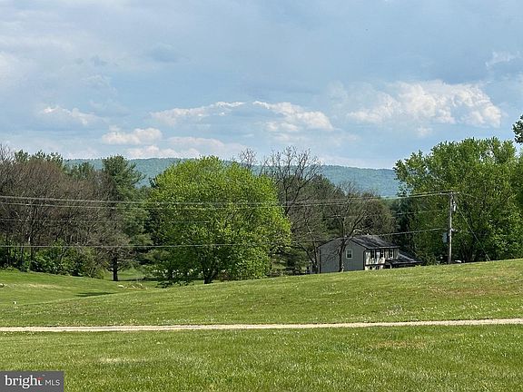 2nd image of 225 Bowling Green Rd