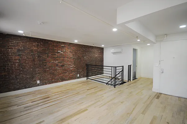 Rented by Bohemia Realty Group | media 9