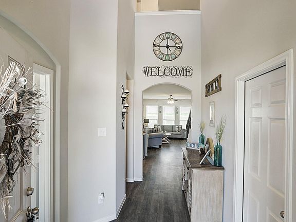 3rd image of 3109 Royal Albatross Dr