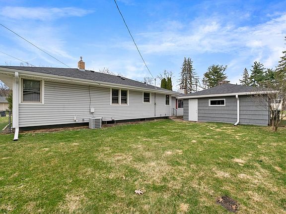 2nd image of 2800 Longview Dr