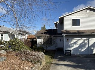 1210 33rd St, Anacortes, WA 98221