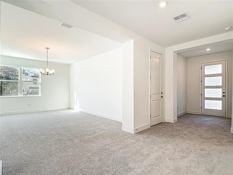 410 S West Shore Blvd — Photo 7