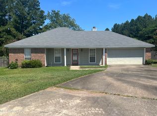5004 Womack Dr, Byram, MS 39272