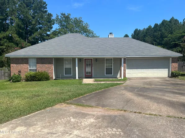 5004 Womack Dr, Byram, MS 39272