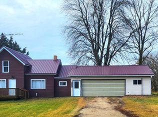 4864 S Vickeryville Rd, Sheridan, MI 48884