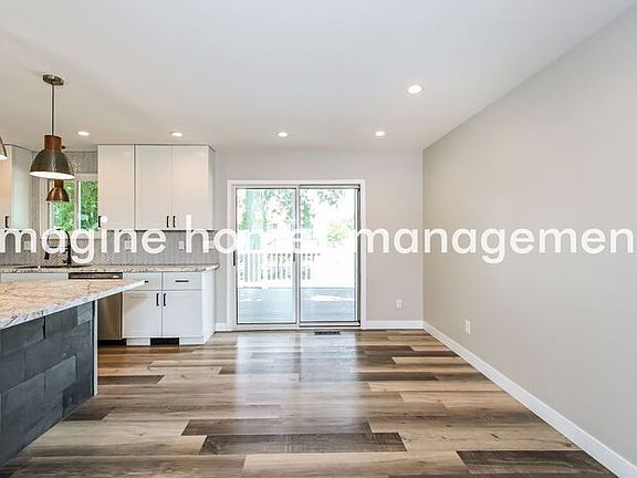 4th image of 803 Brookside Dr