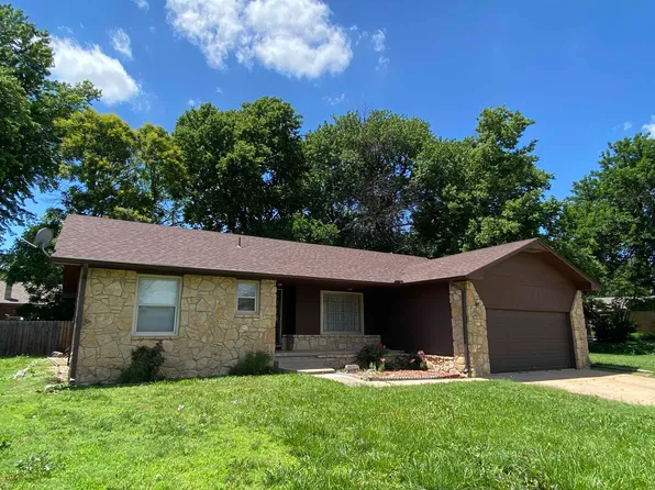 817 Highland Dr, Arkansas City, KS 67005