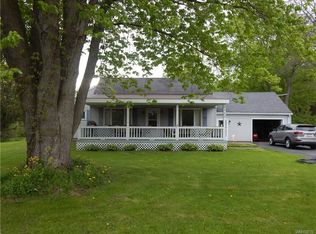 8752 Donahue Rd, Batavia, NY 14020