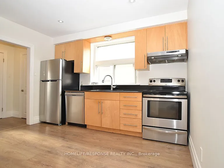 150 6th St #2 — Photo 12
