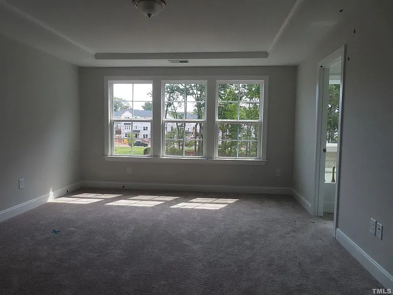 1528 Chirping Bird Ct — Photo 6