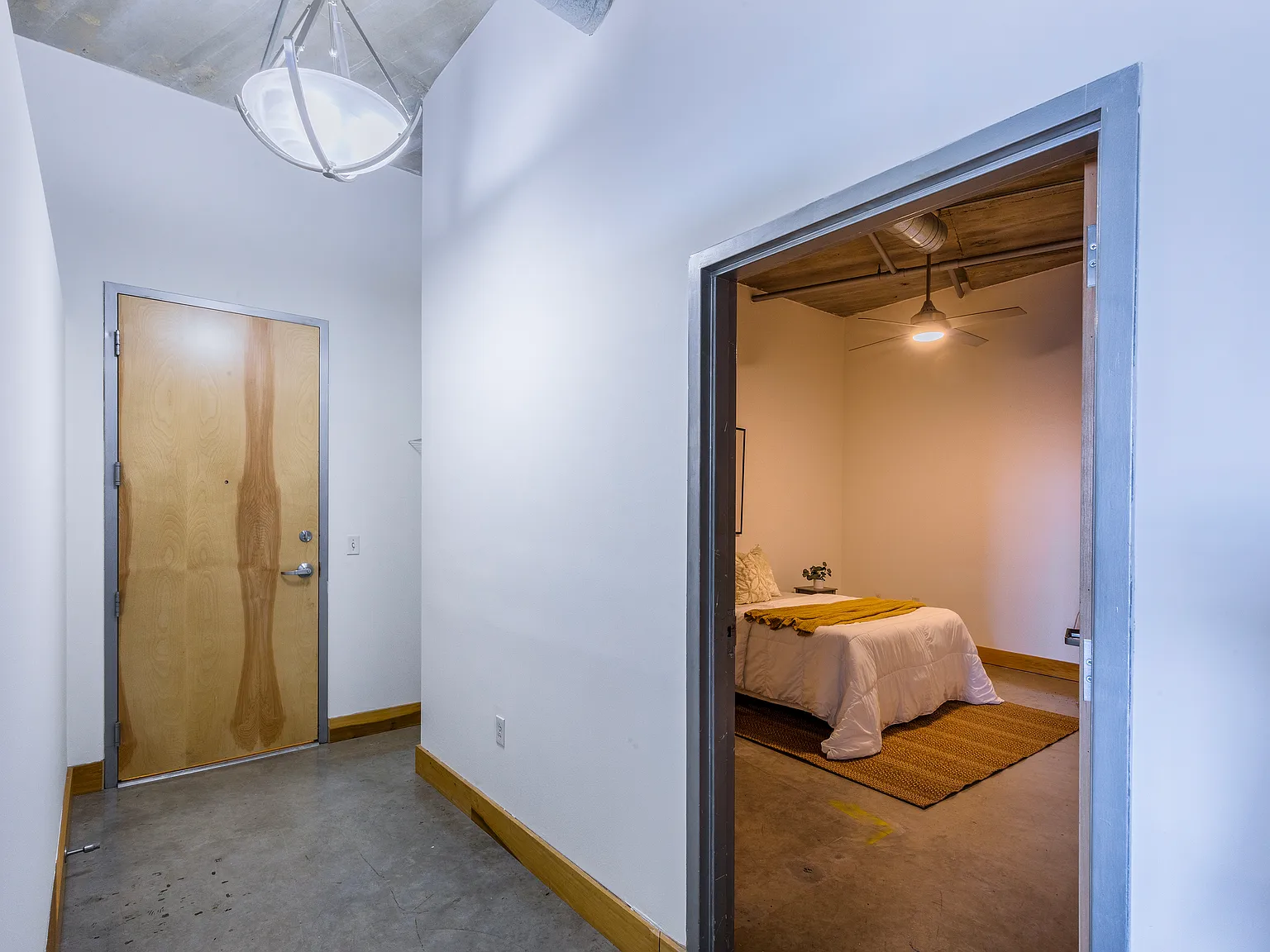 2 bed, 1350 sqft, $1,500 — Photo 3