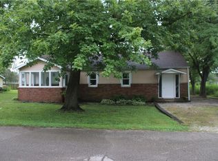 206 W Polk St, Staunton, IN