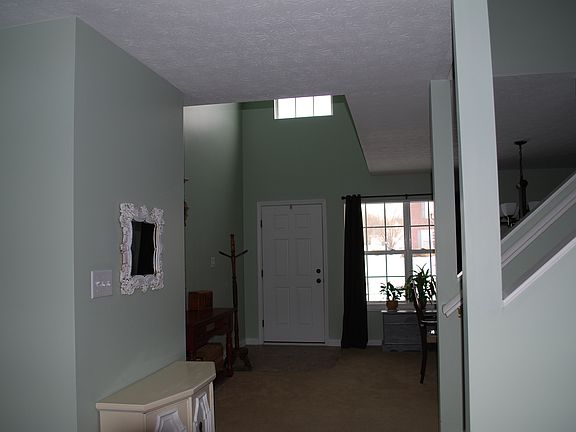 3rd image of 756 Blue Jay Way