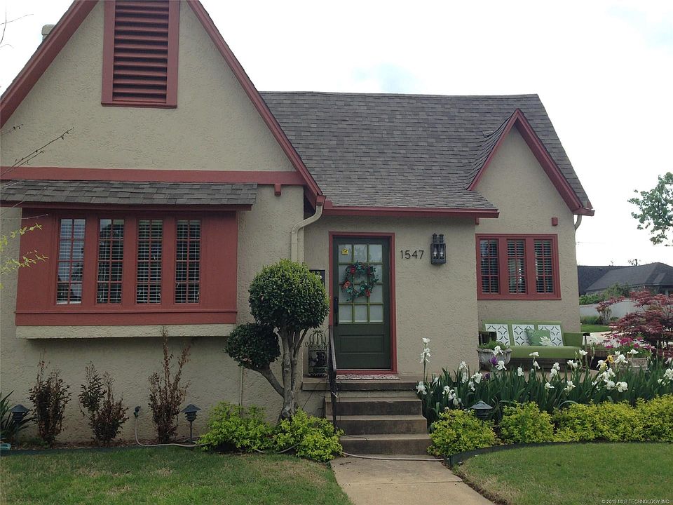 1st image of 1547 S College Ave