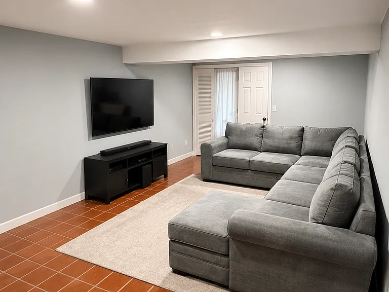 377 Glenbrook Rd #11 — Photo 14