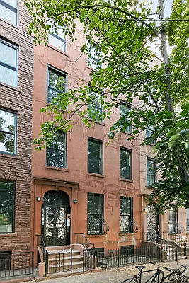 Rented by Compass | media 10