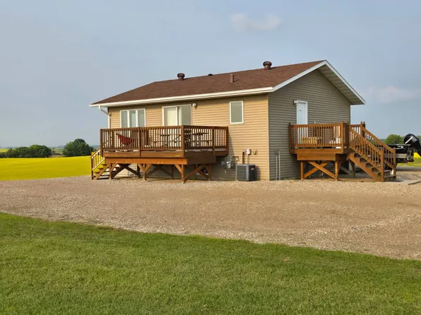 700 Elmwood Rd, Devils Lake, ND 58301