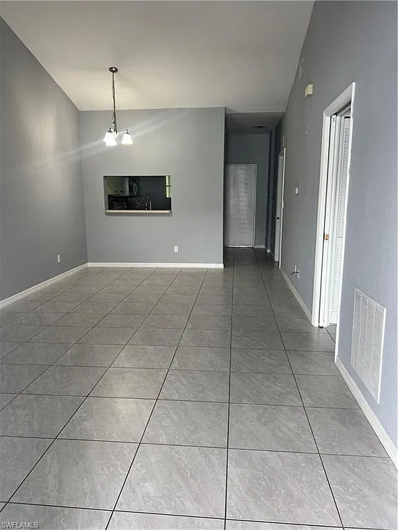 2 bed, 2.0 bath, 932 sqft, $1,350 — Photo 3