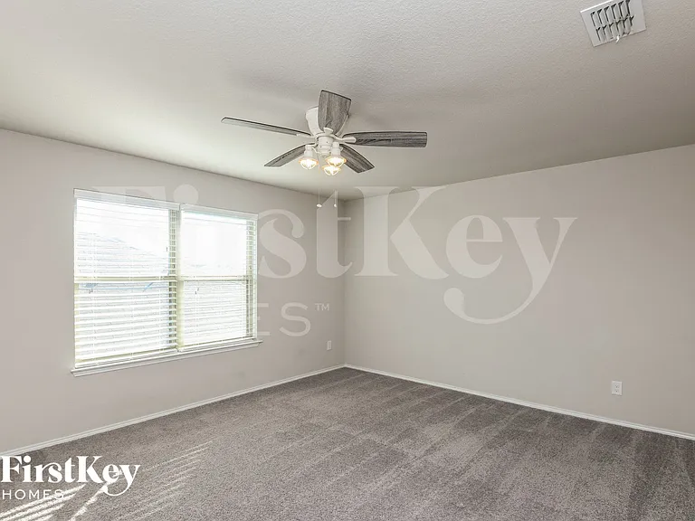 7709 Boat Wind Rd — Photo 11