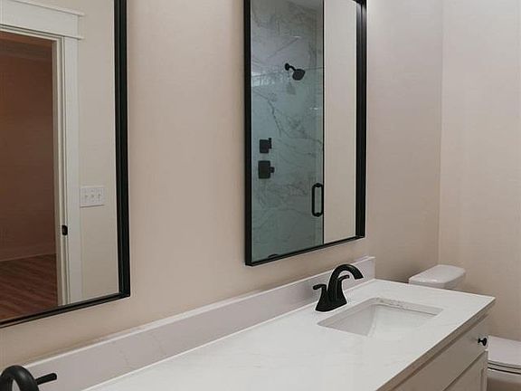 3rd image of 3021 Fincher Dr