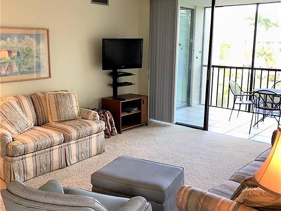 3rd image of 4200 Steamboat Bnd APT 306