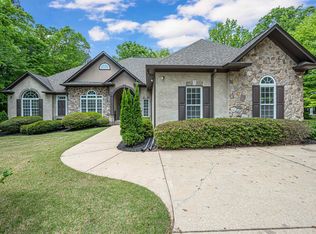 257 Cahaba Falls Ln, Helena, AL 35080
