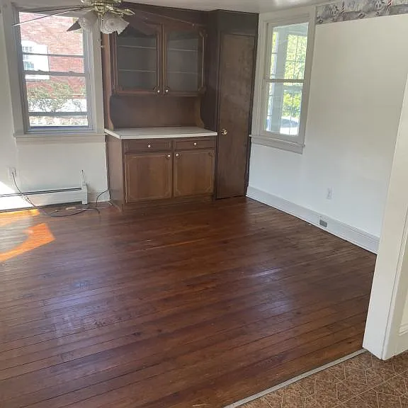 223 Linden Ave — Photo 6