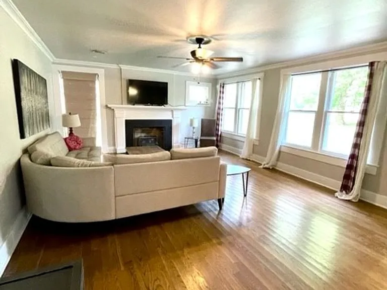 1125 W Matthews Ave — Photo 12