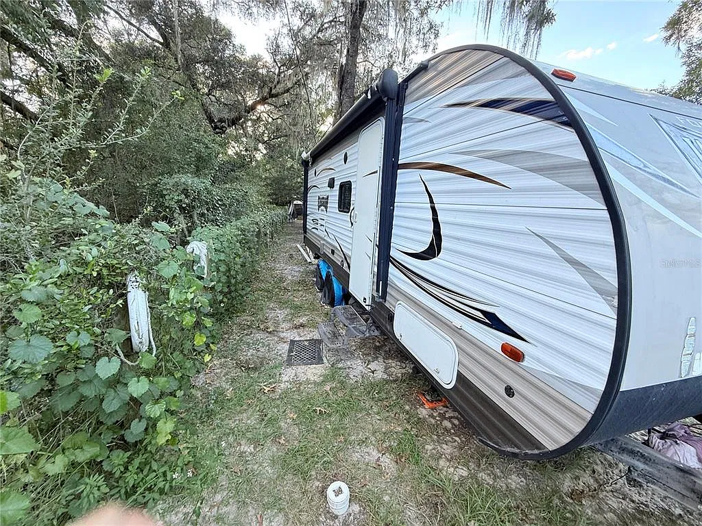 1 bed, 1.0 bath, 180 sqft, $875 — Photo 3