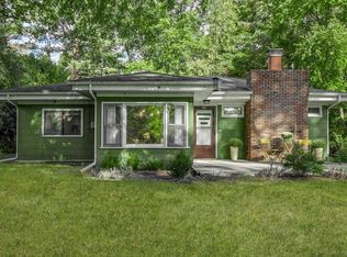 310 W Detroit St, New Buffalo, MI 49117