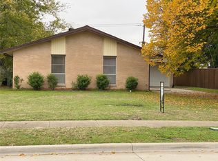 715 Pinehurst Dr, Richardson, TX