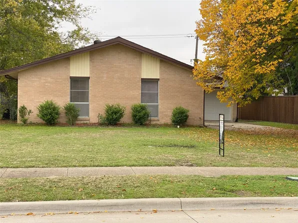 715 Pinehurst Dr, Richardson, TX 75080
