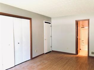 1422 Kings Ridge Dr, Norcross, GA 30093