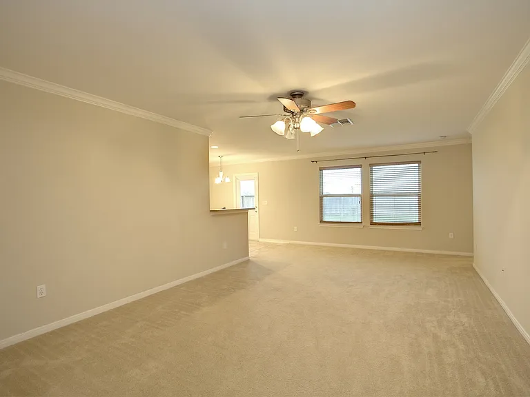 2201 Abeto Dr — Photo 4