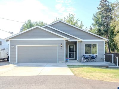 679 W High St, Stayton, OR, 97383