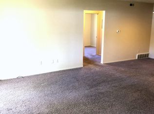 3336 Jonis Cir, Lansing, MI 48906