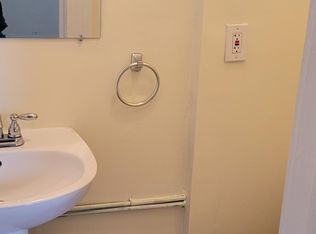 93 Booth St #F, New Britain, CT 06053