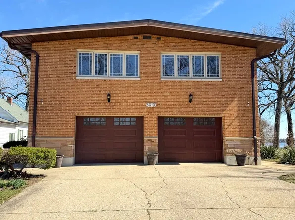 5010 Woodrow Ave, McHenry, IL 60051