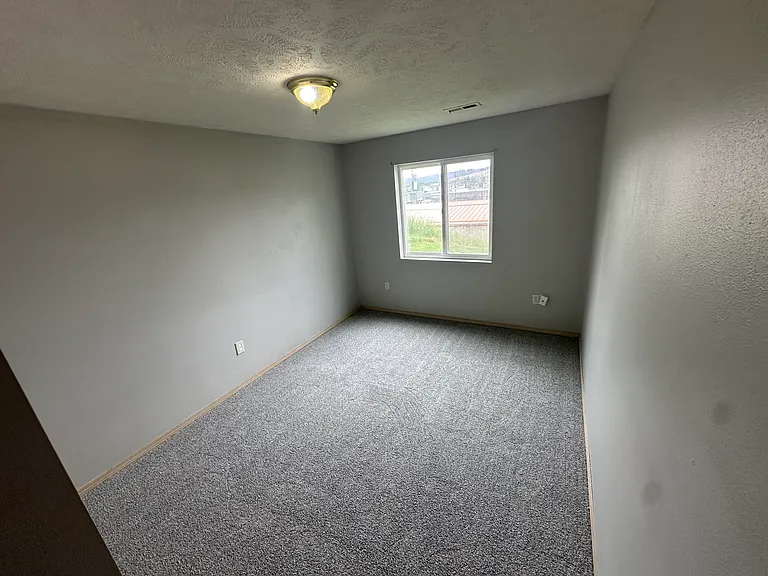 11715 E Nora Ave — Photo 3