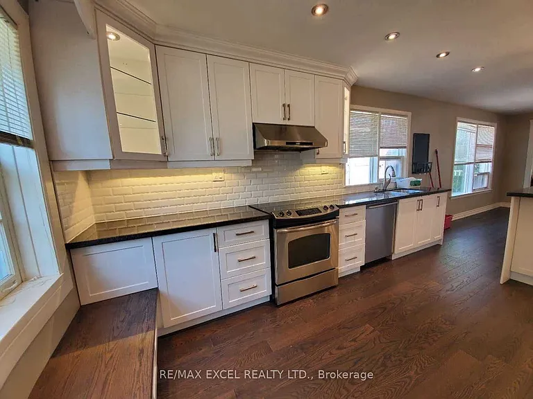157 Fenn Ave — Photo 3