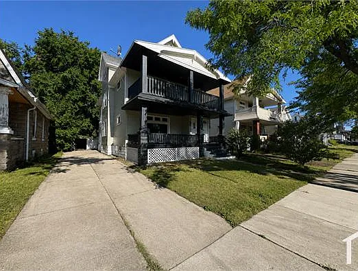 2 bed, 1046 sqft, $1,200 — Photo 2