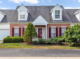 8737 Lazelle Village Dr, Lewis Center, OH 43035