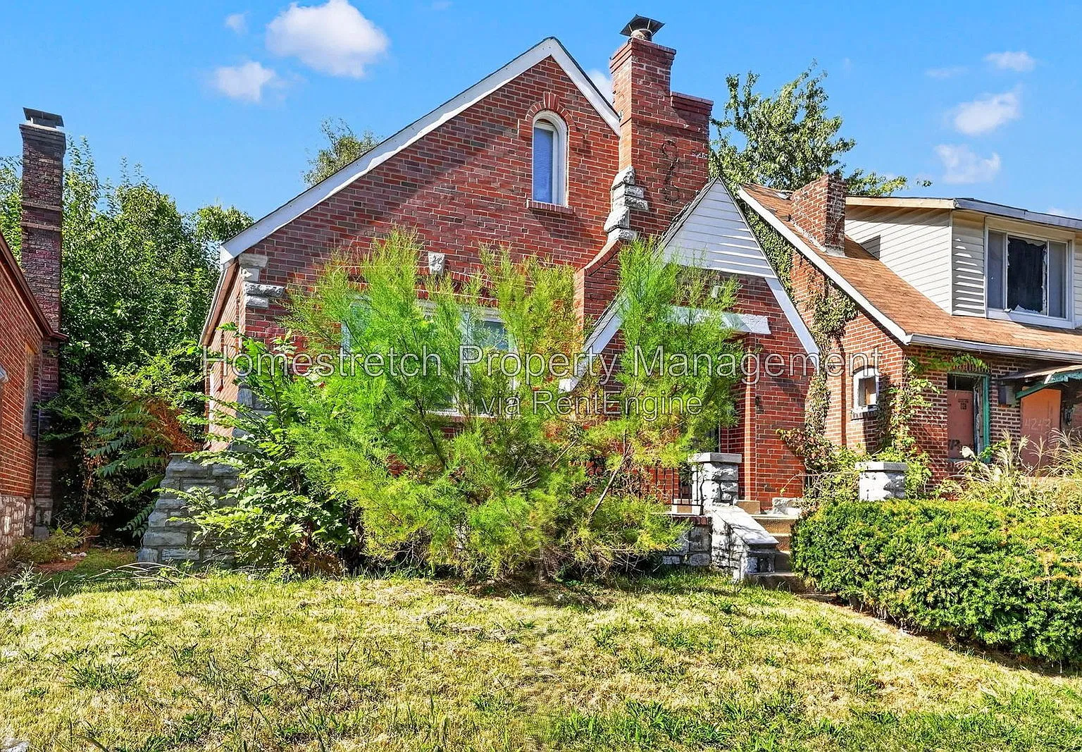 4 bed, 1.0 bath, 1135 sqft, $1,812 — Photo 2