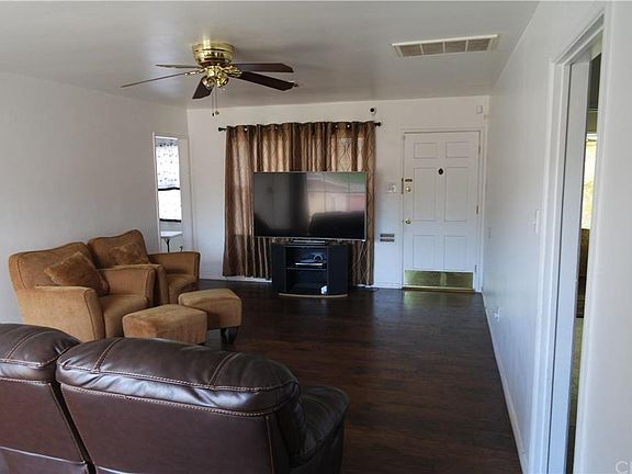 2nd image of 3084 Fashion Ave