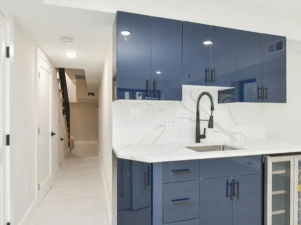 221 Columbia Avenue image 17 of 32