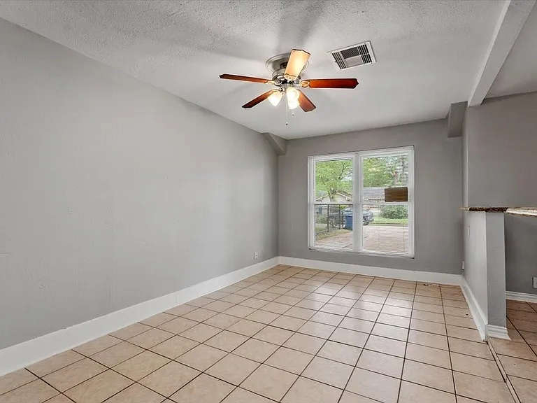 1935 Barnsley Ln — Photo 13